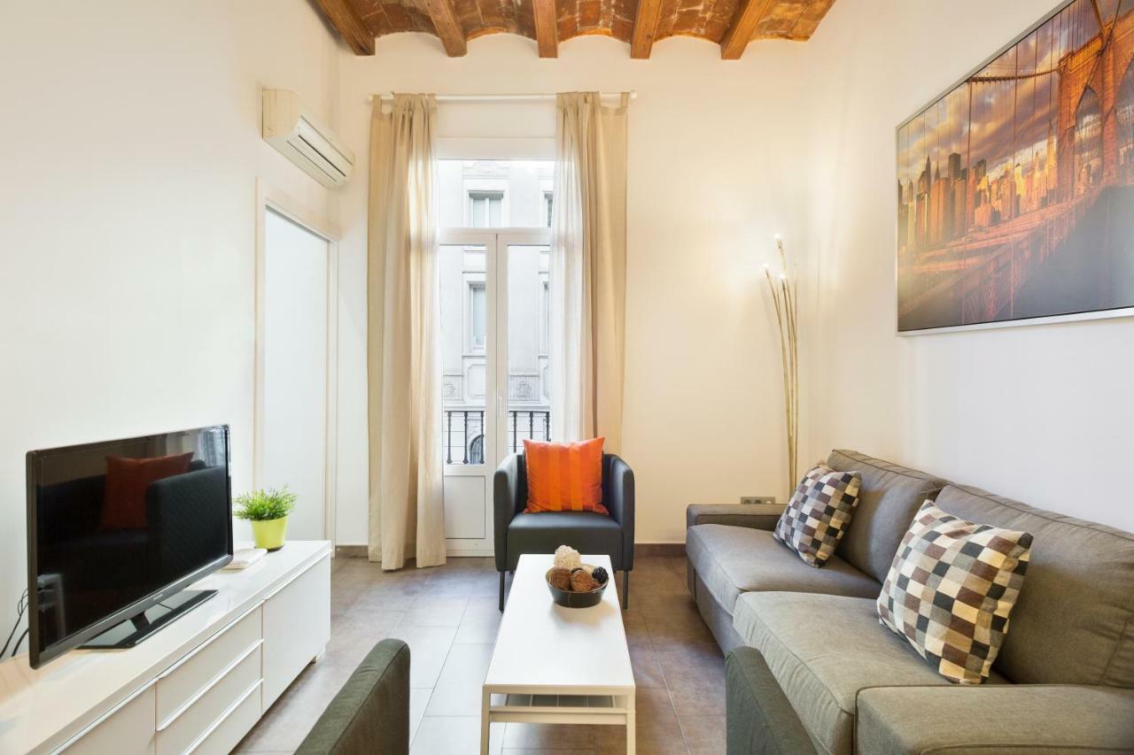 Stay U-Nique Apartments Eixample Center Barcellona Esterno foto